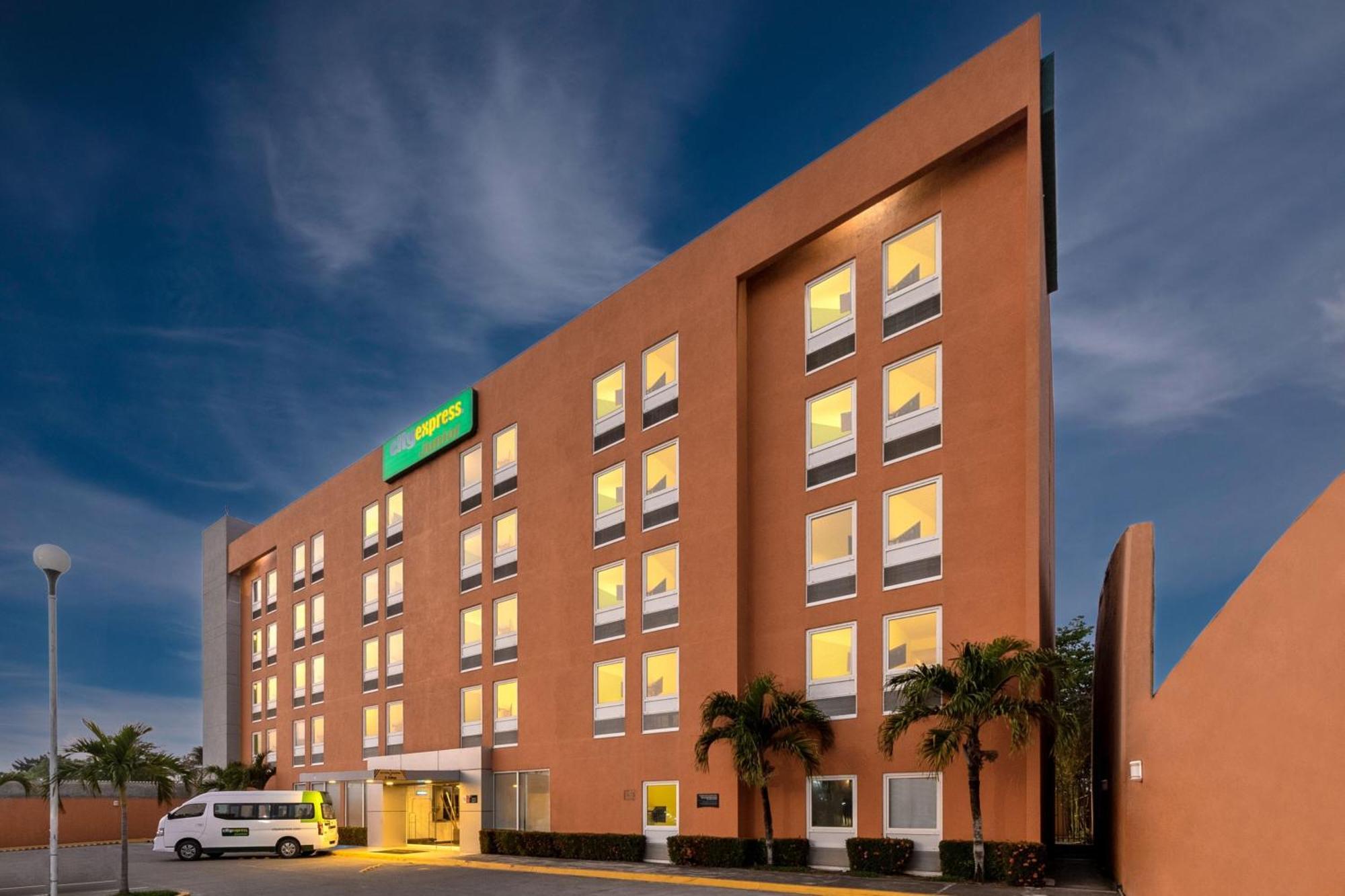 City Express Junior By Marriott Veracruz Aeropuerto Esterno foto